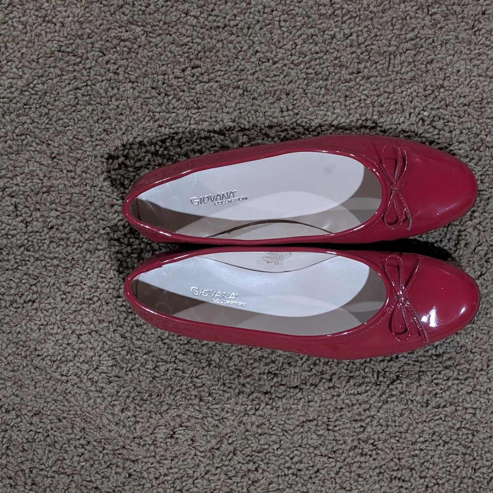 Women’s Red Patent Ballet Flats